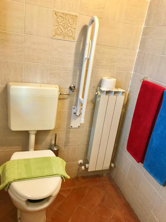 Agriturismo Podere Casano Radicofani Ngoại thất bức ảnh