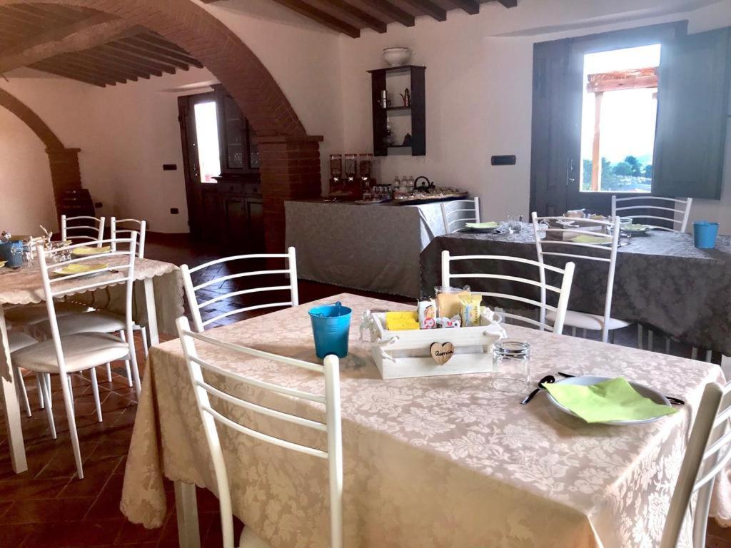Agriturismo Podere Casano Radicofani Ngoại thất bức ảnh